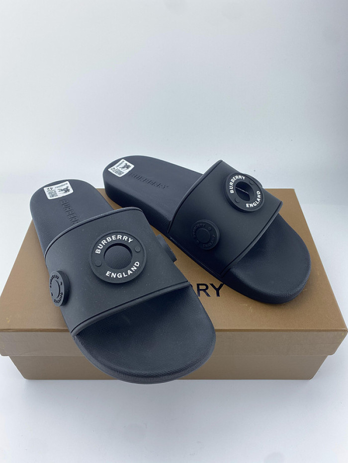 BUBERY SLIPPERS