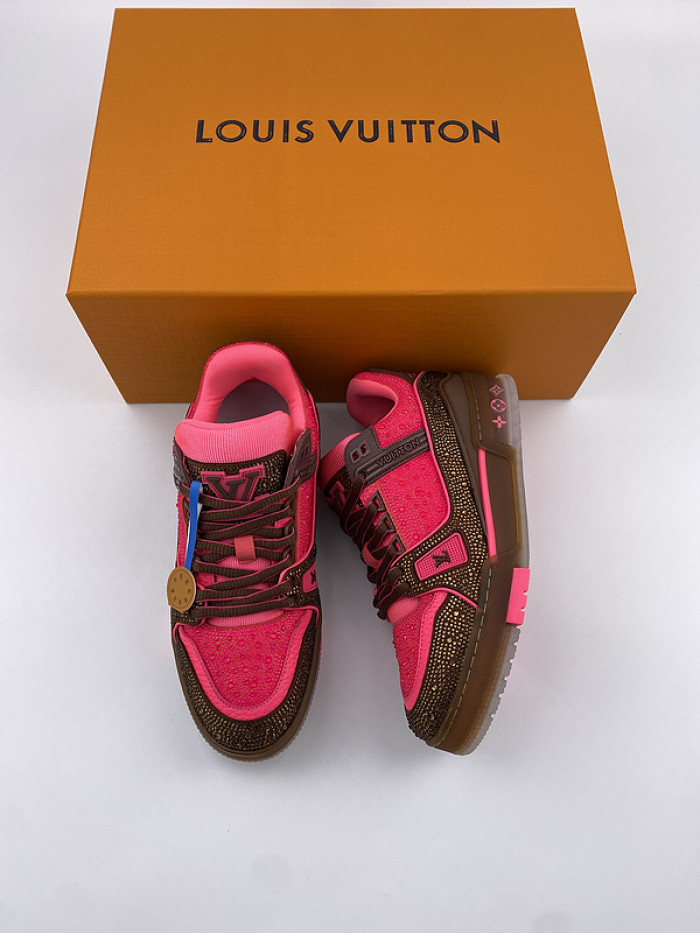 LV TRAINER SNEAKER