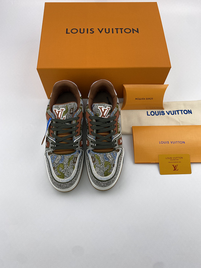 LV TRAINER SNEAKER