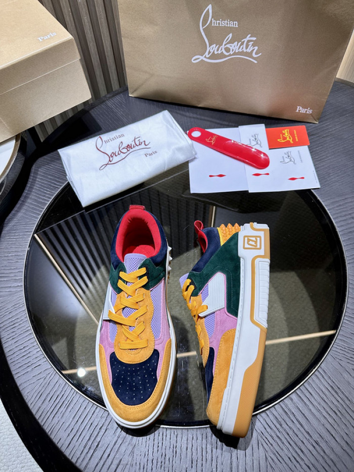 CLBSNEAKER