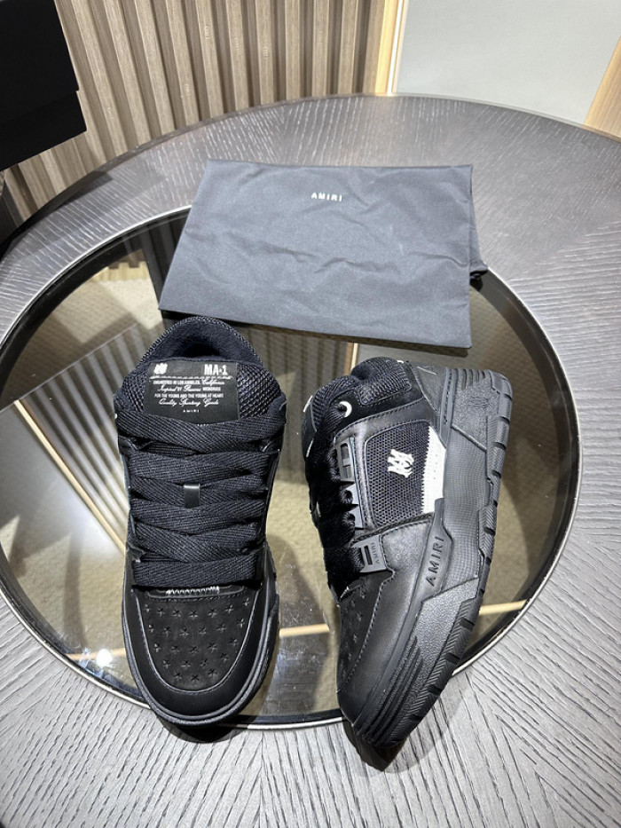 AR1M1 Sneaker MA1