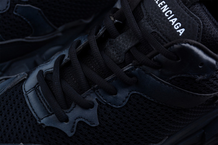 BLCG TRACK SNEAKER 700875 W3RF1 1090