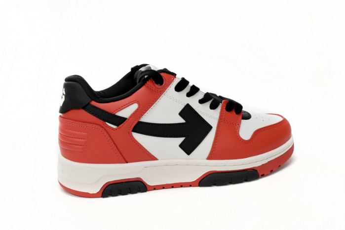 OFF-WHITE SNEAKER