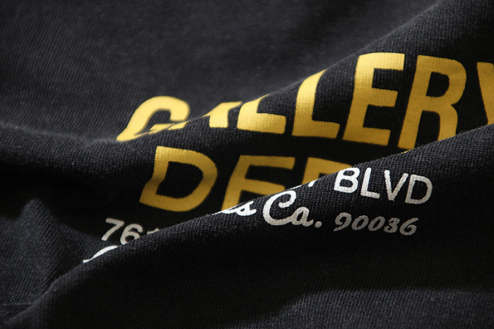 GA11ERY DEPT. T-SHIRT 24042303