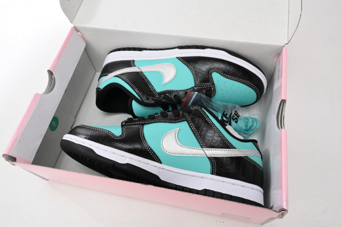 nike dunk sb low diamond S*pply co. "t*f*ny" 304292-402
