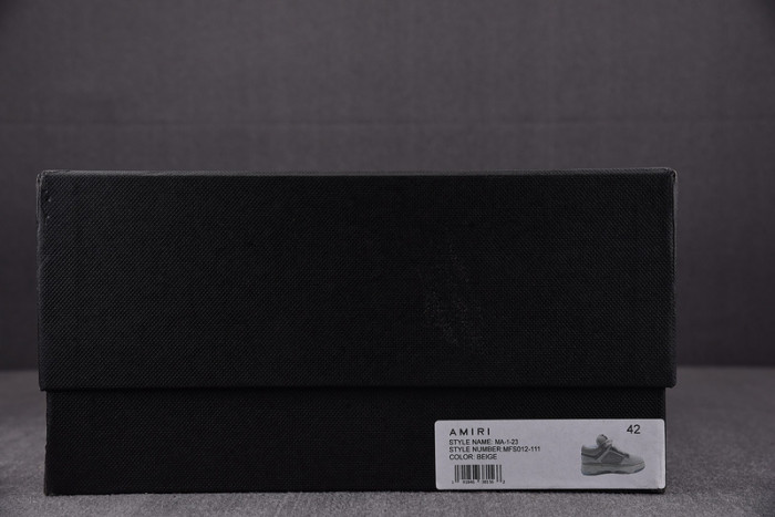 AR1M1 Sneaker MF8012-112