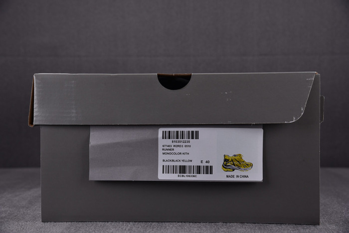 BLCG RUNNER SNEAKER 677403 W2RD3 0510