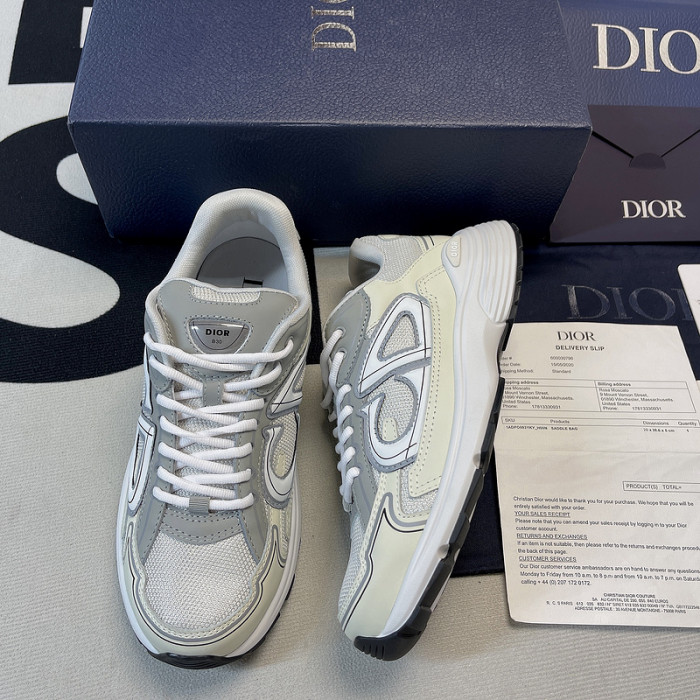 DR B30 Sneakers