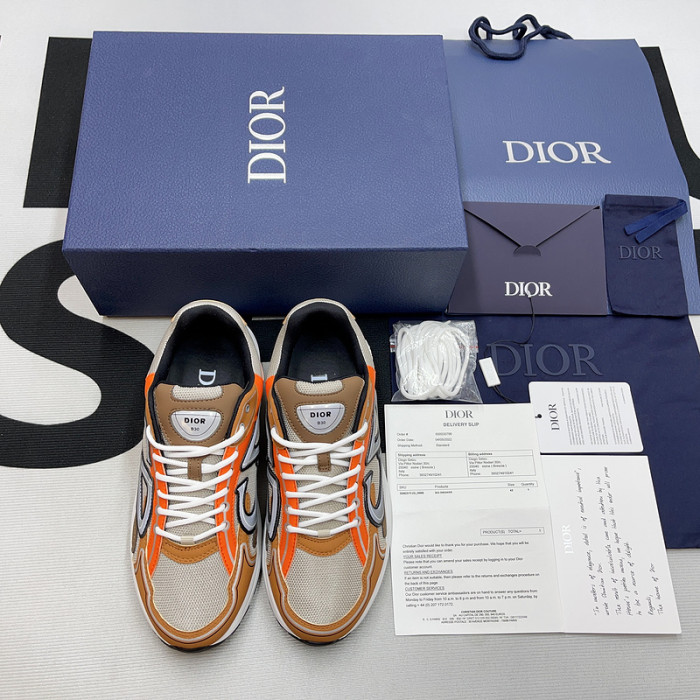 DR B30 Sneakers