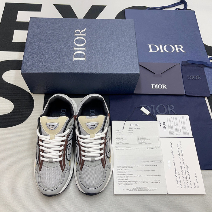 DR B30 Sneakers