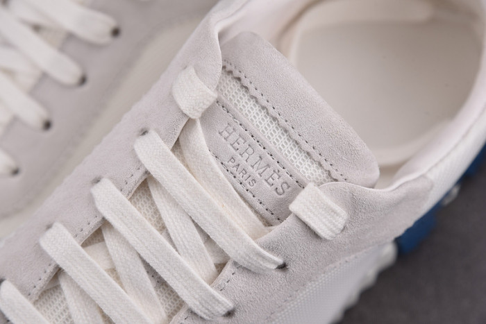 H**mes bouncing sneaker
