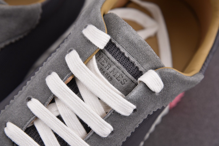 H**mes bouncing sneaker