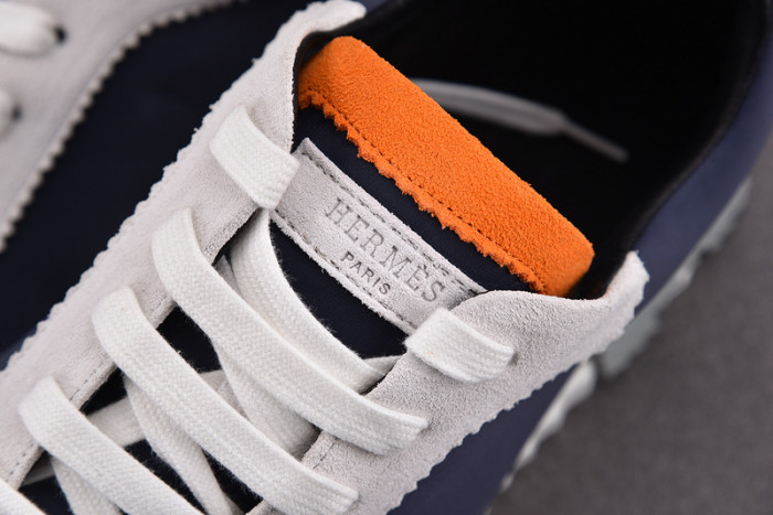 H**mes bouncing sneaker