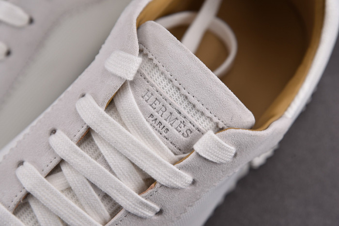 H**mes bouncing sneaker