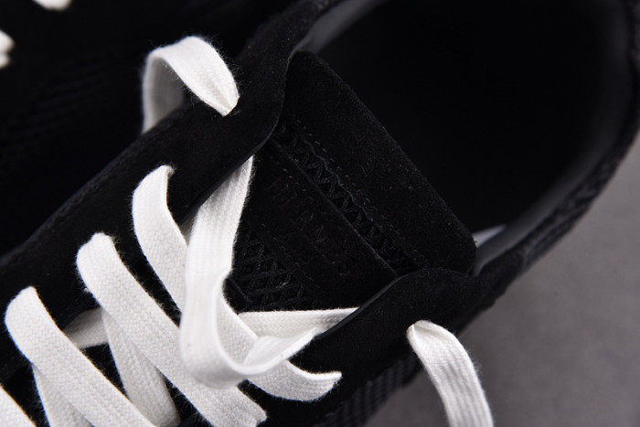 H**mes bouncing sneaker