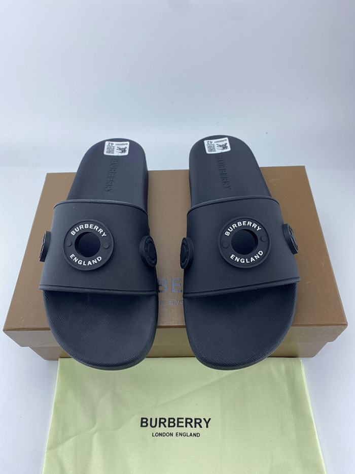BUBERY SLIPPERS