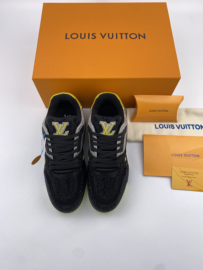 LV TRAINER SNEAKER