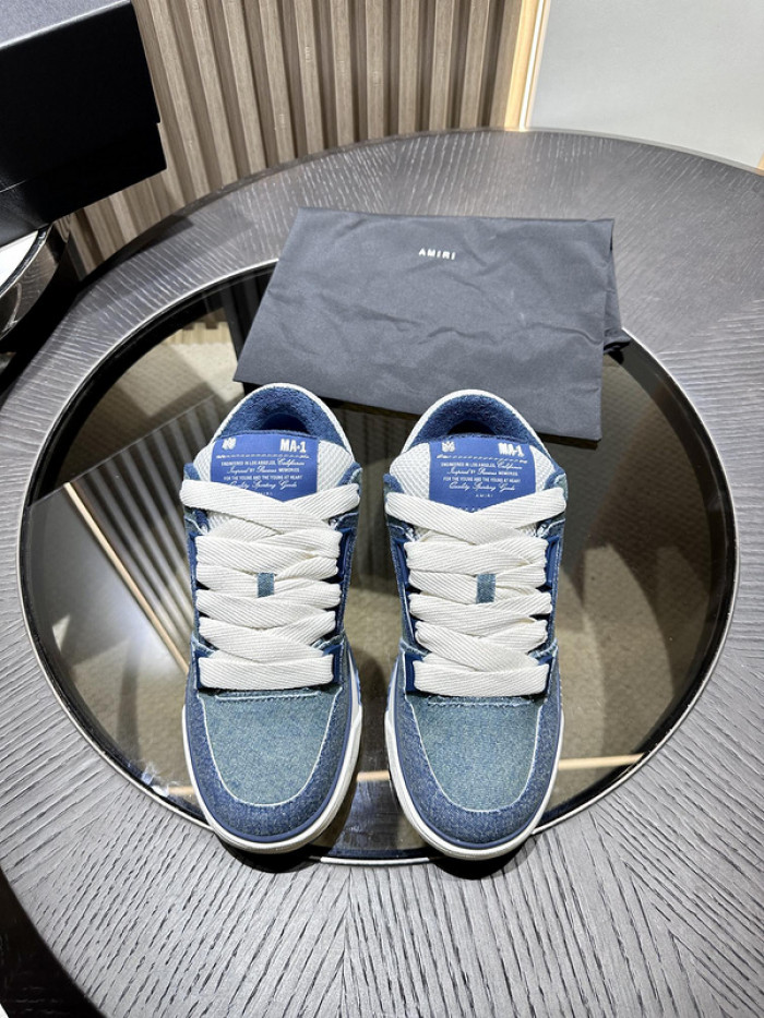 AR1M1 Sneaker MA1