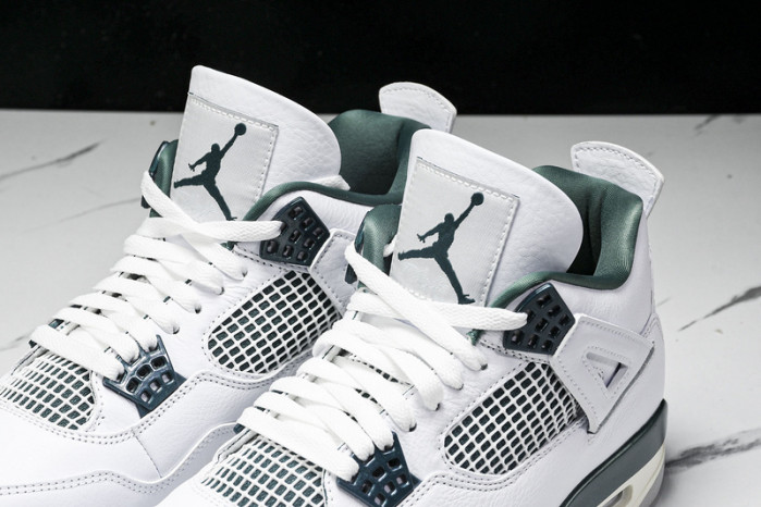 Air Jordan 4 “Oxidized Green” FQ8138-103