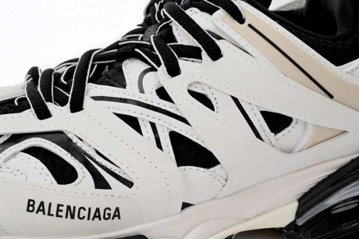 BLCG TRACK SNEAKER 542436 W3NH3 7261