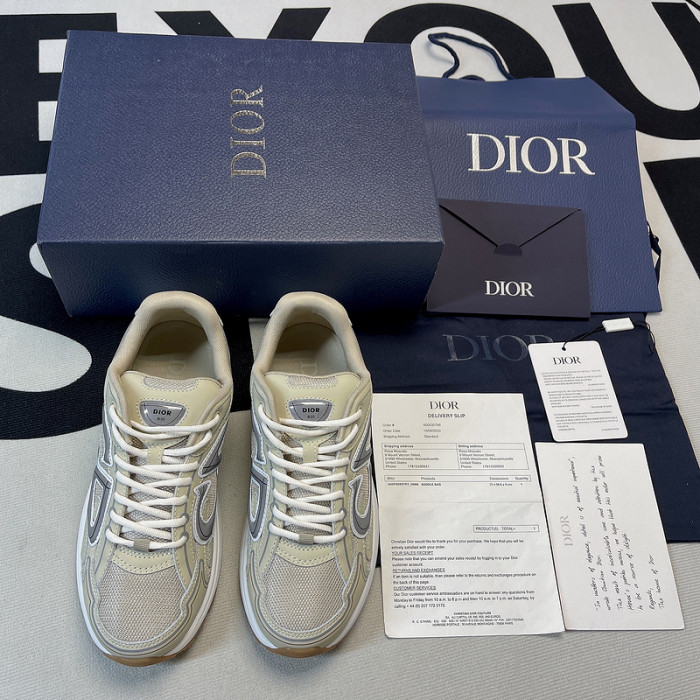 DR B30 Sneakers