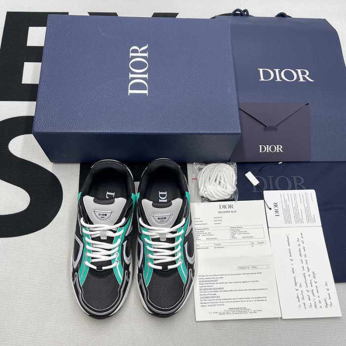 DR B30 Sneakers