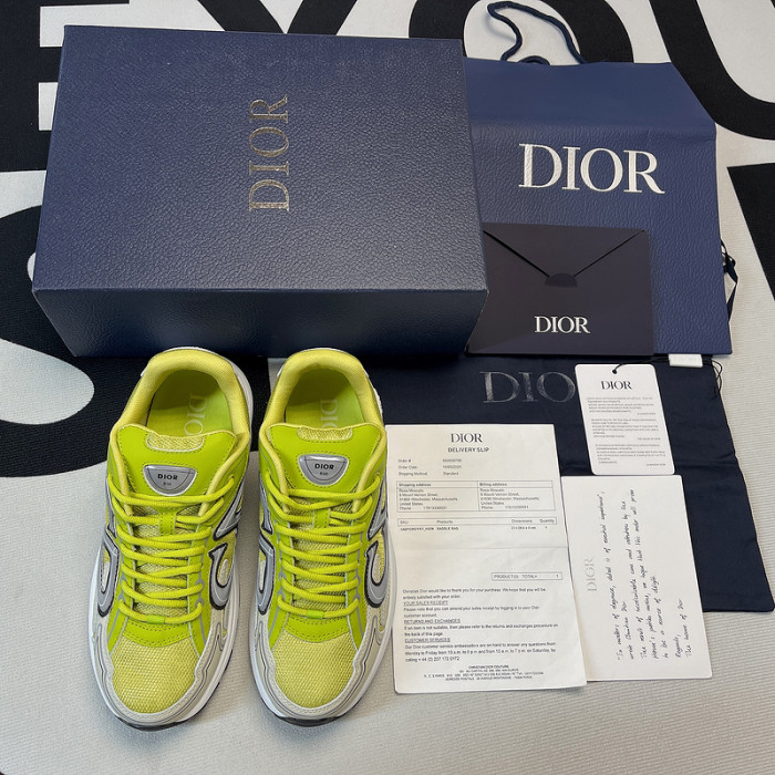 DR B30 Sneakers