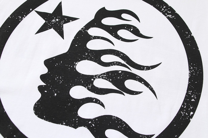 He11star T-shirt 24043037