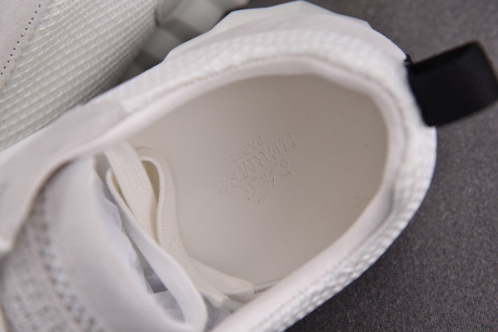 H**mes bouncing sneaker