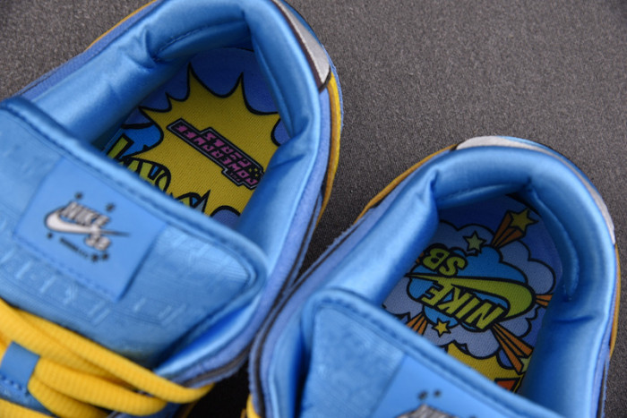 The Powerpuff Girls x Nike SB Dunk Low “Bubbles” FZ8320-400