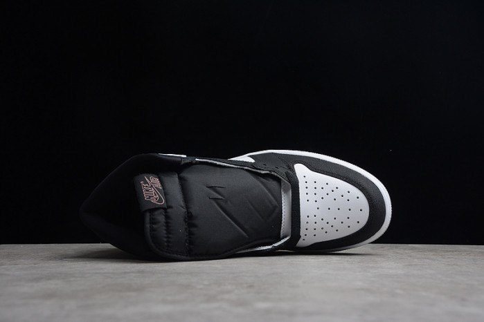 Air Jordan 1 High OG “Stage Haze” 555088-108