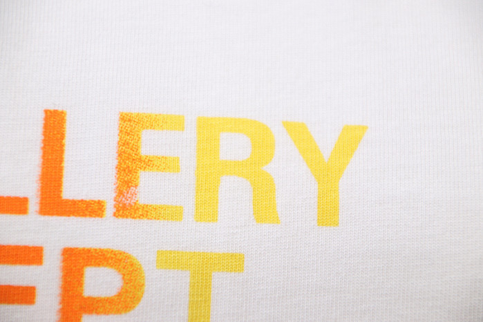 GA11ERY DEPT. T-SHIRT 24042329