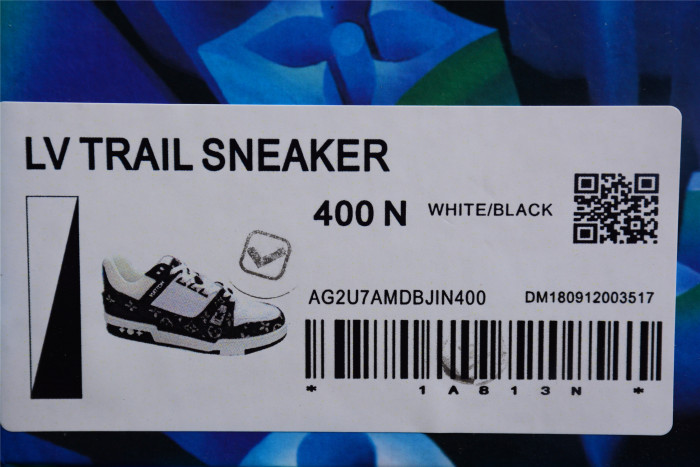 LV TRAINER SNEAKER LOW