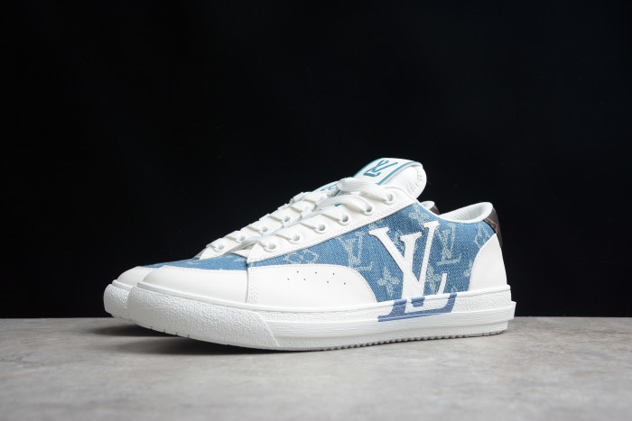 LV TRAINER SNEAKER LOW
