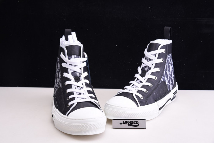 DR B23 High Top Oblique Sneaker Black & White