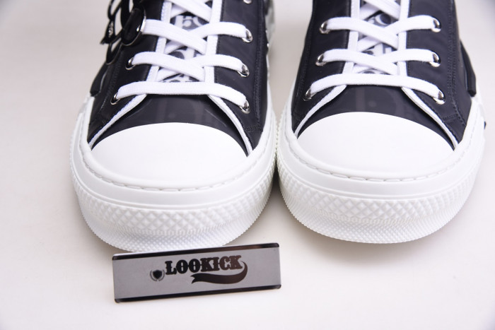 DR B23 High Top Oblique Sneaker Black & White