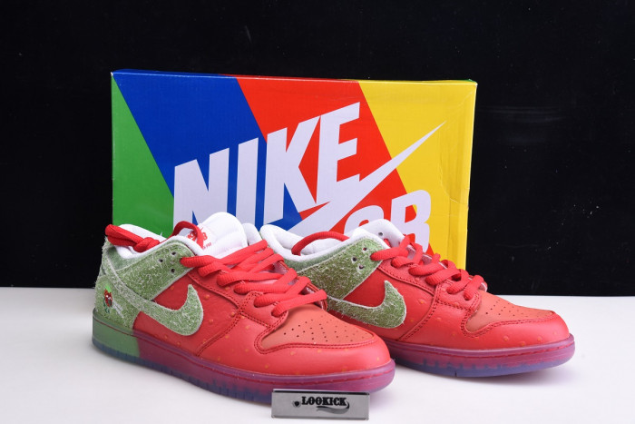 Nike SB Dunk Low Strawberry Cough CW7093-601