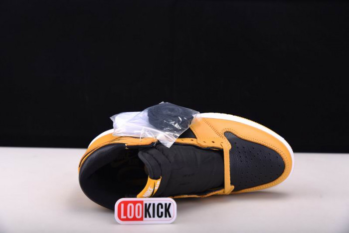 Air Jordan 1 Retro High OG “Pollen” 555088-701