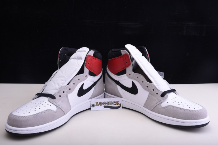 Air Jordan 1 High OG “Light Smoke Grey” 555088-126
