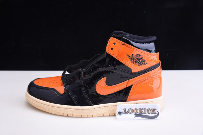 Air Jordan 1 Retro High Shattered Backboard 3.0 - 555088-028