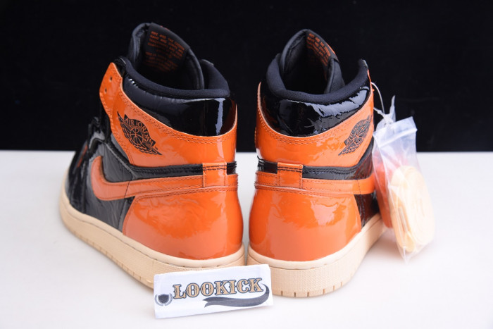 Air Jordan 1 Retro High Shattered Backboard 3.0 - 555088-028