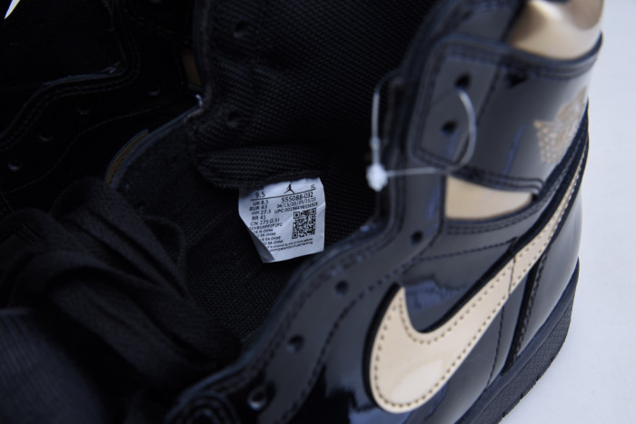 AIR JORDAN 1 RETRO HIGH BLACK METALLIC GOLD (2020) 555088-032