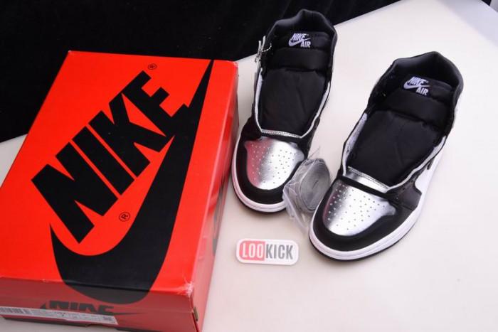 AIR JORDAN 1 HIGH OG WMNS “SILVER TOE” CD0461-001