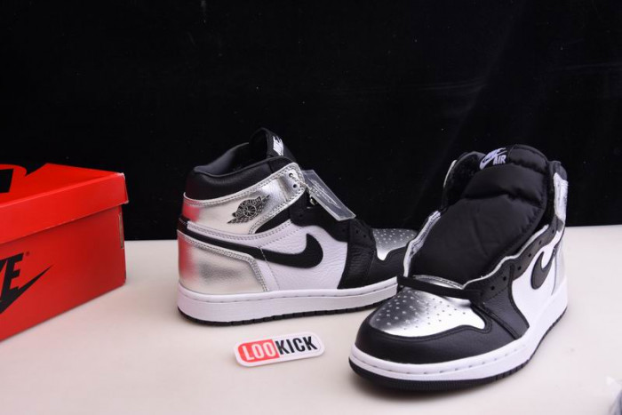 AIR JORDAN 1 HIGH OG WMNS “SILVER TOE” CD0461-001