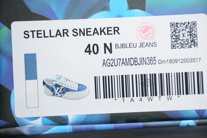 LV TRAINER SNEAKER LOW