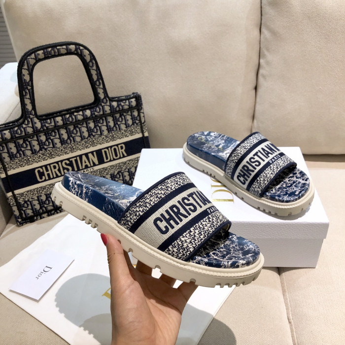 DR SLIPPERS