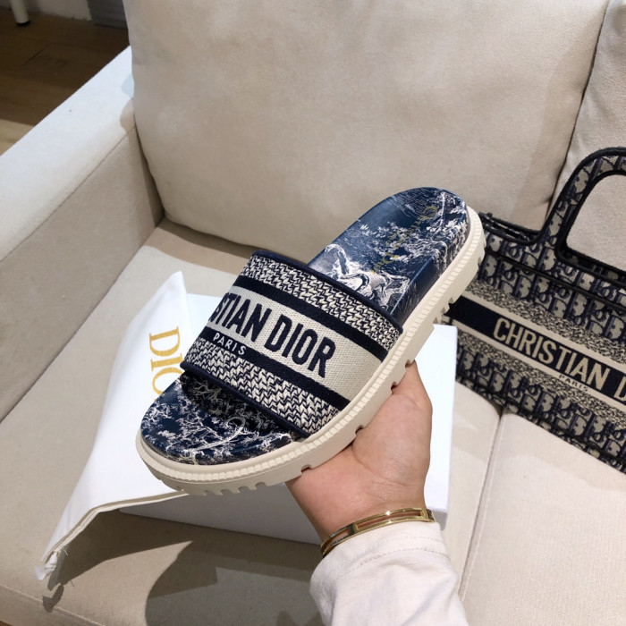DR SLIPPERS