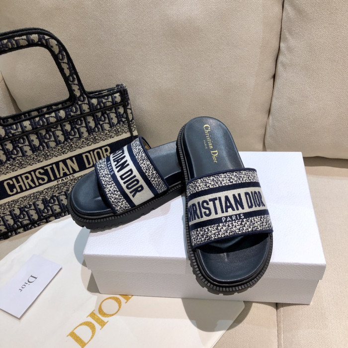 DR SLIPPERS