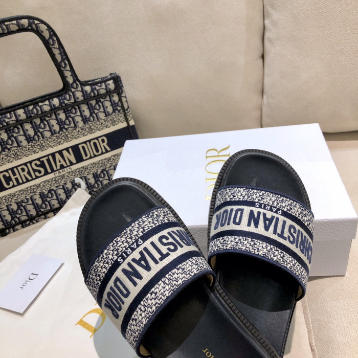 DR SLIPPERS