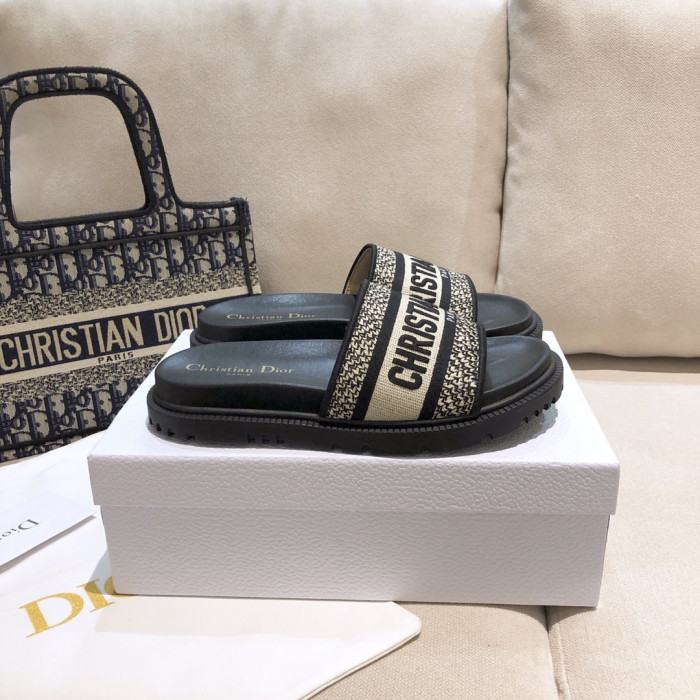 DR SLIPPERS